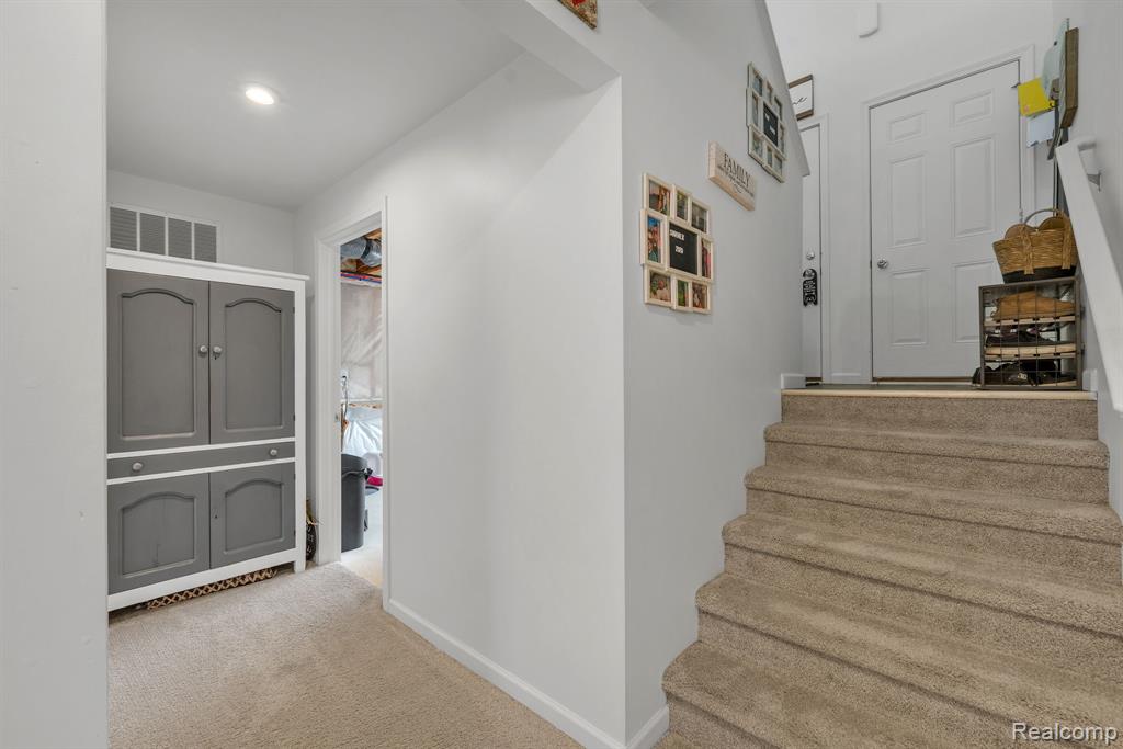 2867 W Fork River Drive, Fowlerville, MI 48836 — Photo 29