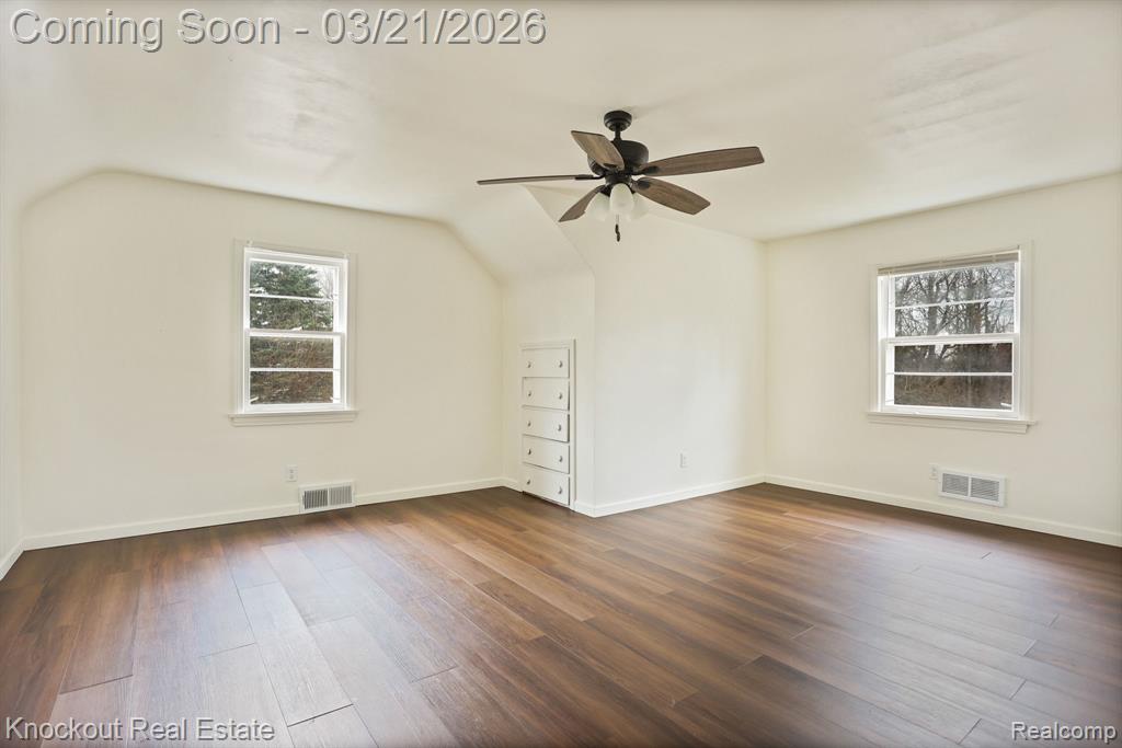1060 Cross Street, Saginaw, MI 48602 — Photo 24