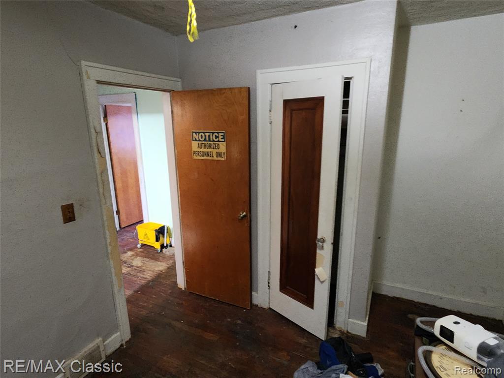 643 E Kennett Road, Pontiac, MI 48340 — Photo 23