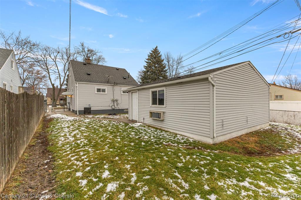 435 Champaign Road, Lincoln Park, MI 48146 — Photo 19