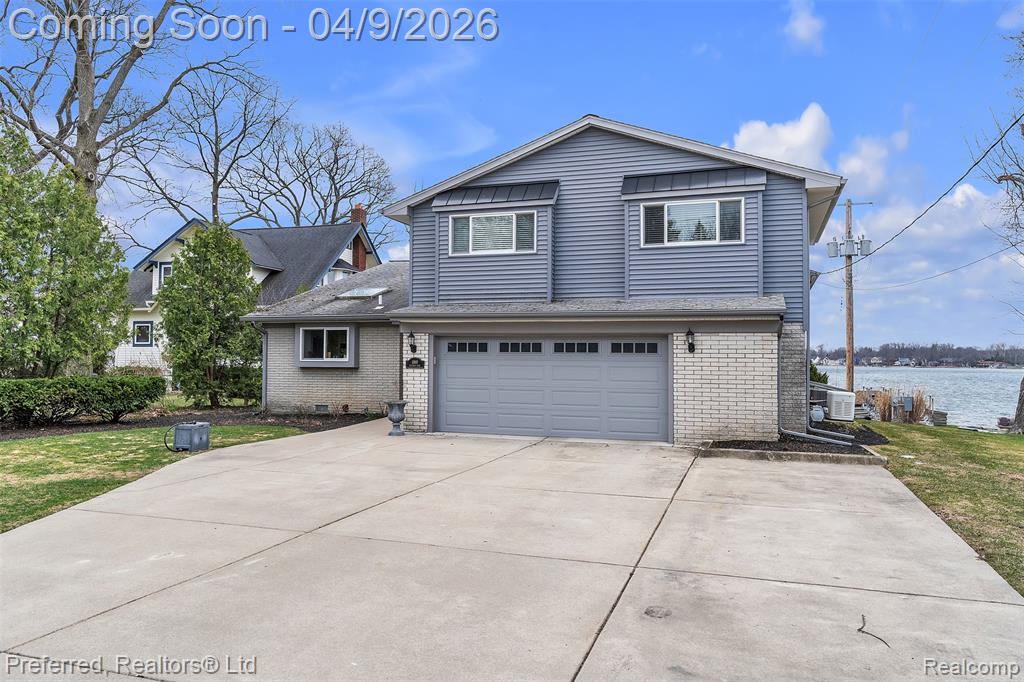 4869 Motorway Drive, Waterford, MI 48328 — Photo 2