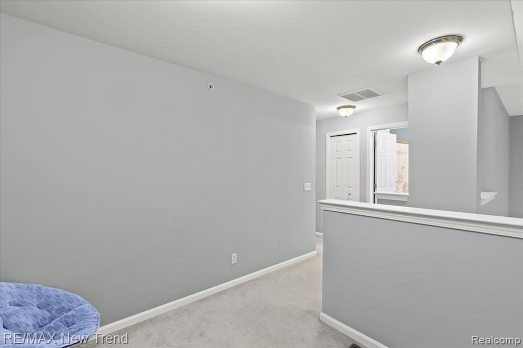 662 Village Lane, Milford, MI 48381 — Photo 31