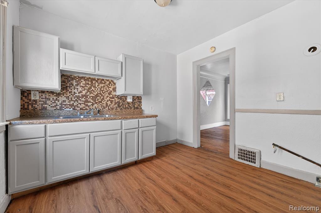 14052 Northlawn Street, Detroit, MI 48238 — Photo 38