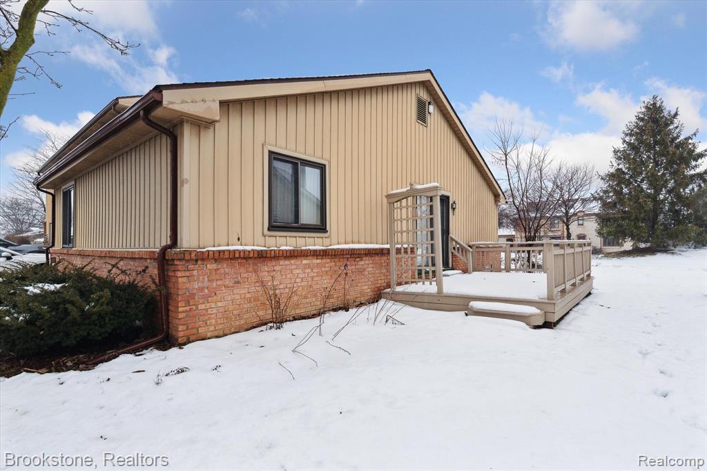 41712 BEDFORD Drive, Canton, MI 48187 — Photo 23