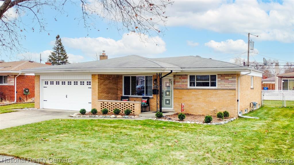 4760 Red Maple Drive, Warren, MI 48092 — Photo 2