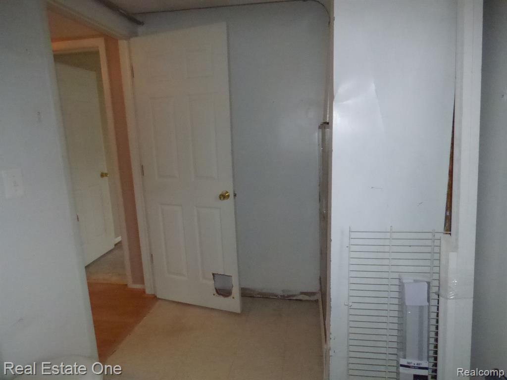 202 Princeton Drive, South Lyon, MI 48178 — Photo 19