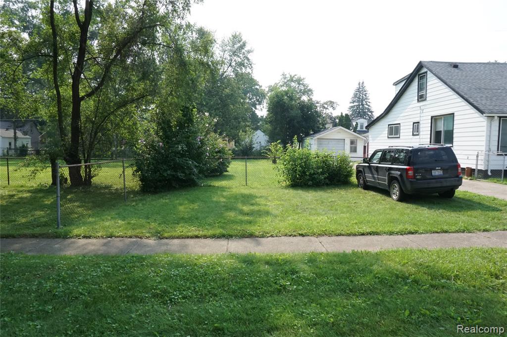 Vacant Leona Drive, Redford, MI 48239 — Photo 3