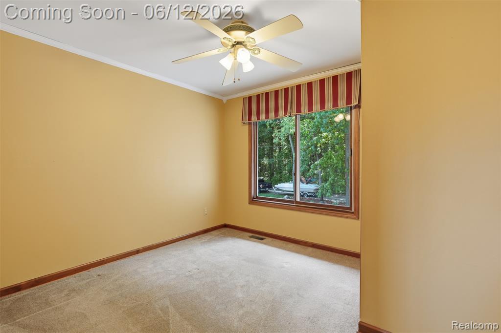 380 Sunset, White Lake, MI 48383 — Photo 21