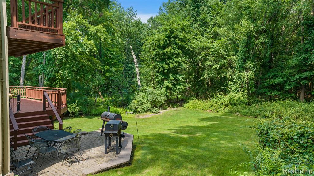 8398 ELKRUN Drive, Clarkston, MI 48348 — Photo 57