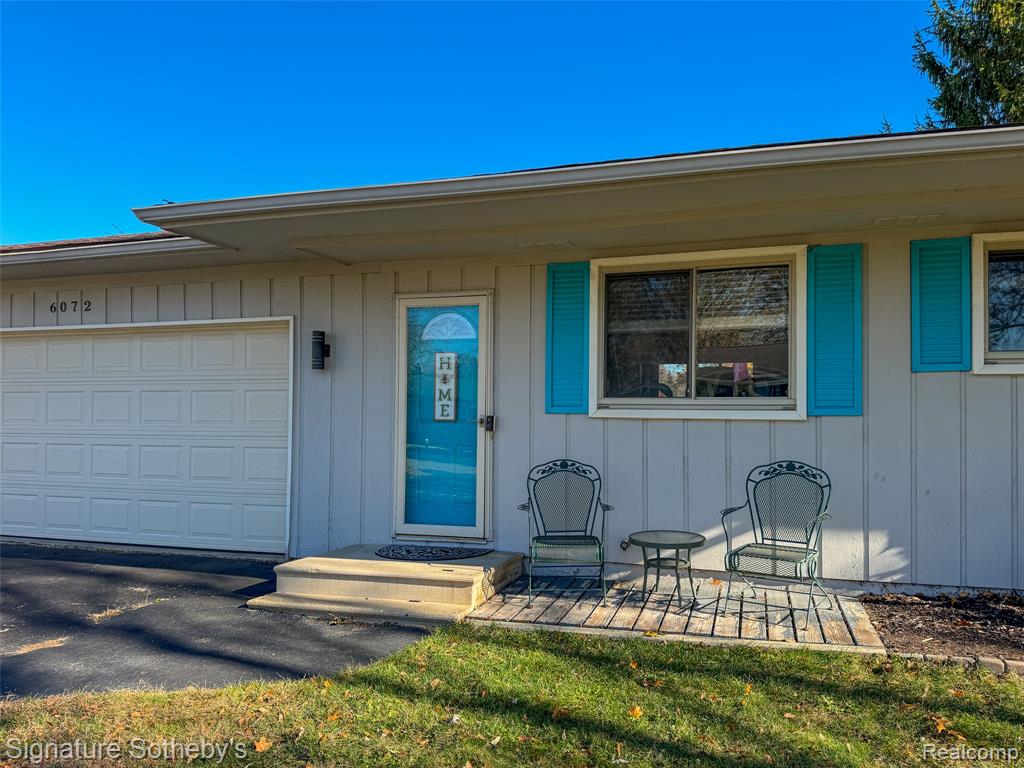 6072 Brockway Street, Commerce Twp, MI 48382 — Photo 2