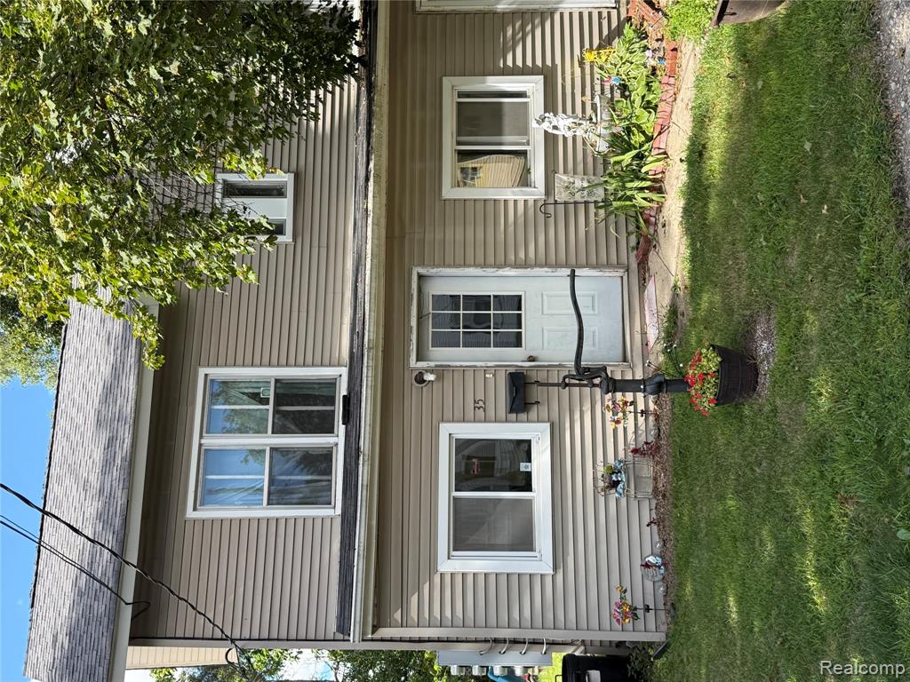 35 East Street, Oxford, MI 48371 — Photo 2