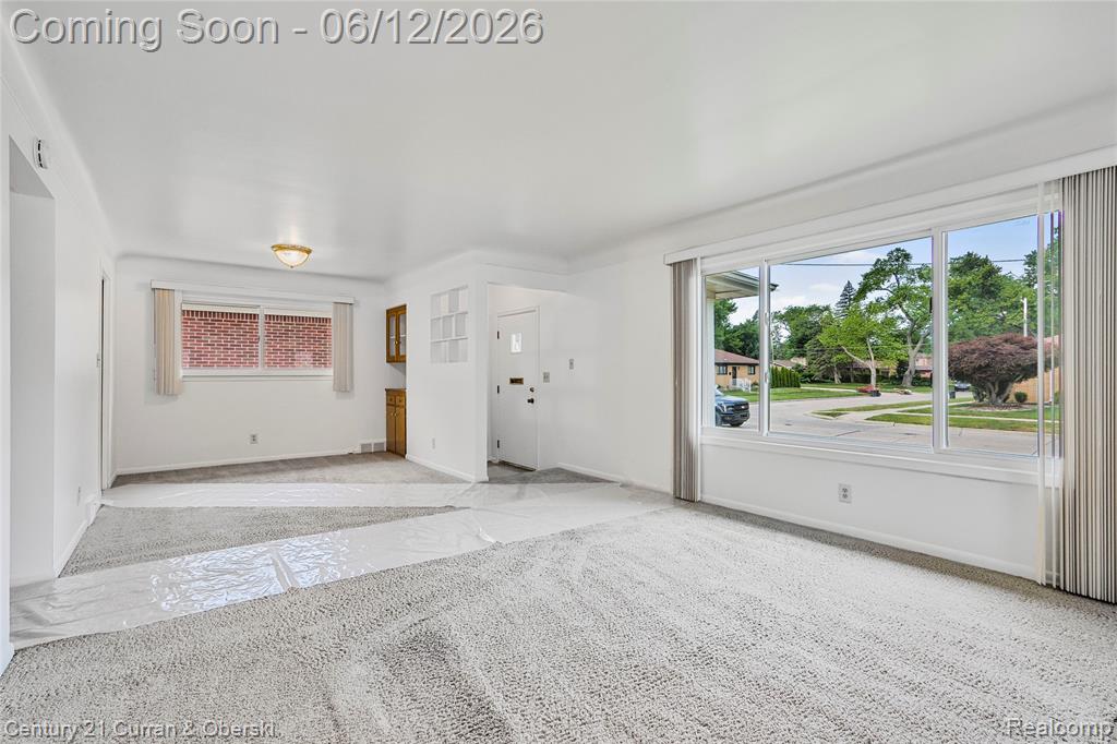 7602 Highview Street, Dearborn Heights, MI 48127 — Photo 5