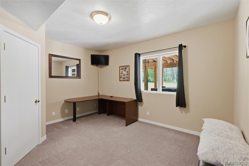 13158 Wood Road, Bath, MI 48808 — Photo 37