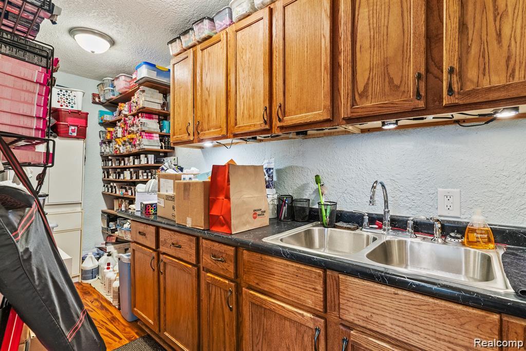 6197 Dixie Hwy, Bridgeport, MI 48722 — Photo 7