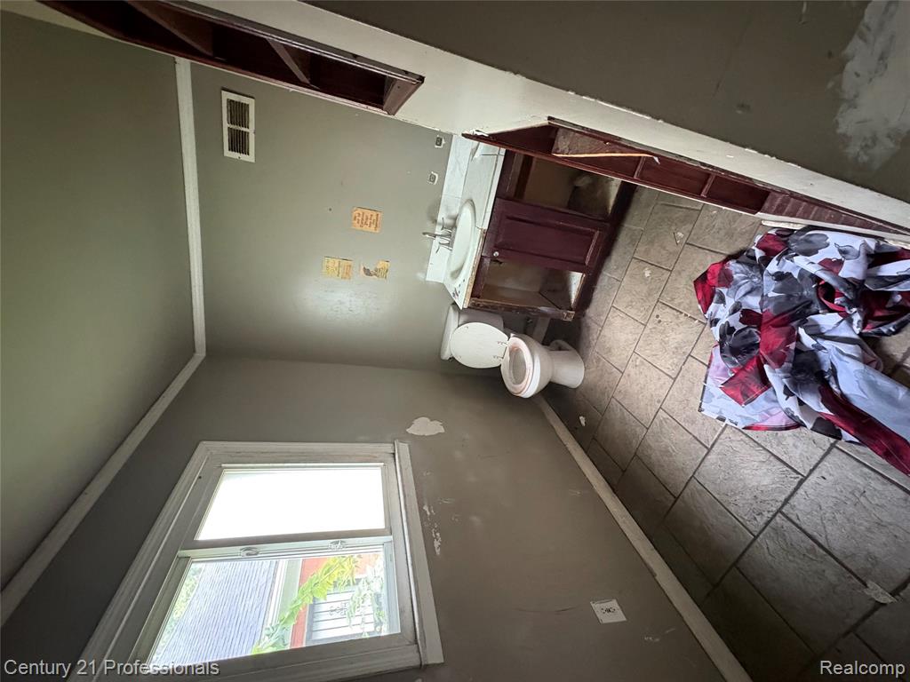 19431 Lyndon Street, Detroit, MI 48223 — Photo 16