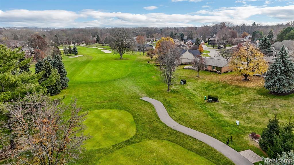 682 Heritage Lane S, Rochester Hills, MI 48309 — Photo 85
