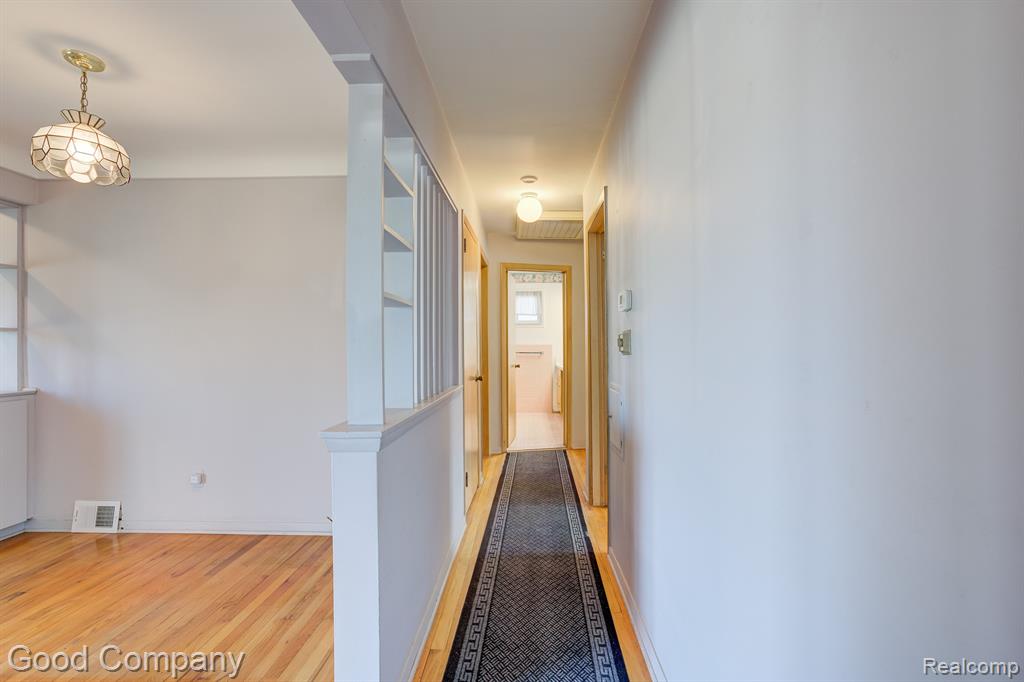 9074 SHANNON Drive, Sterling Heights, MI 48314 — Photo 15