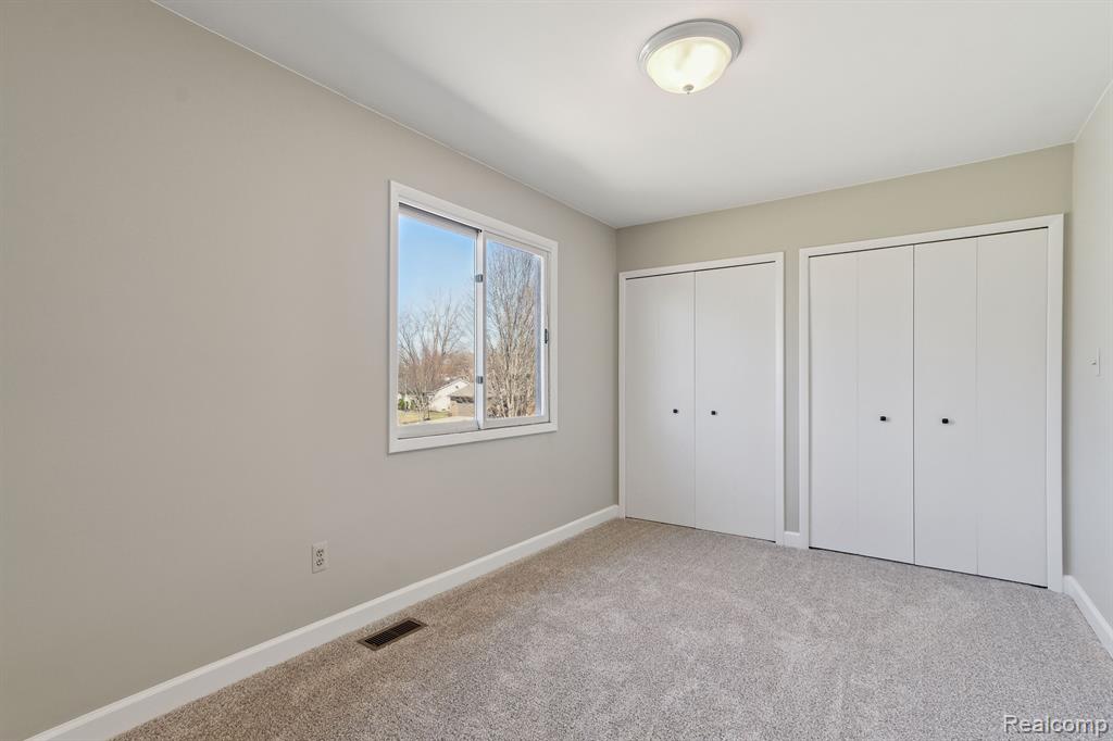 25567 BUCKMINSTER Drive, Novi, MI — Photo 29