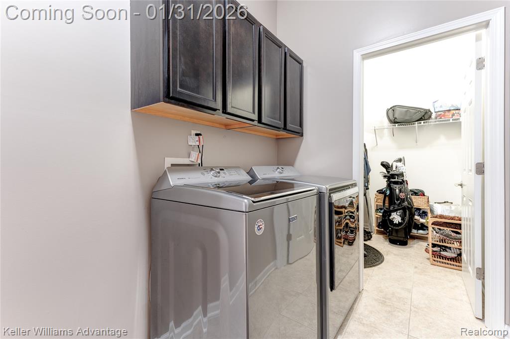 51332 E Bourne Terrace, Novi, MI — Photo 17