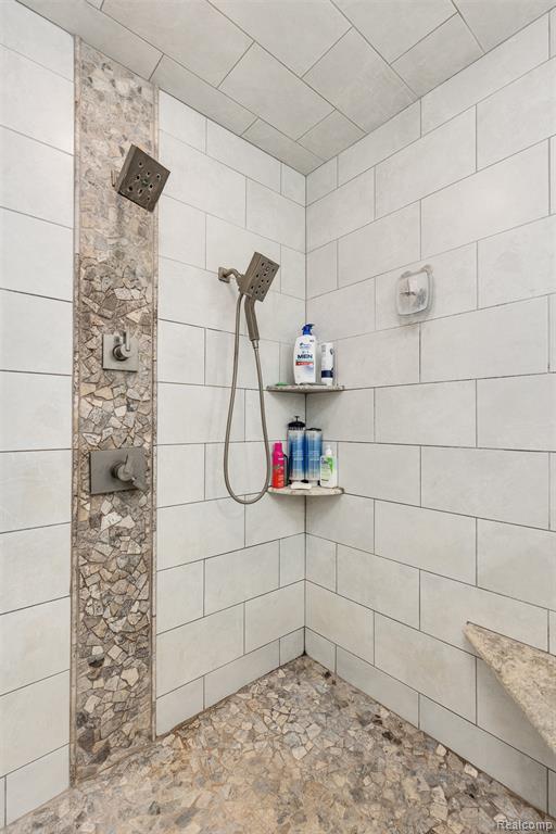 38846 Venetian Drive, Harrison Township, MI — Photo 33