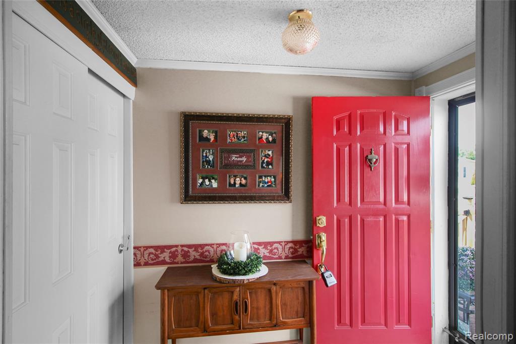9078 W Timberview Drive, Newport, MI 48166 — Photo 4