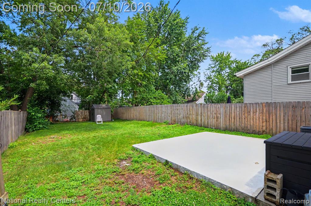551 E Maplehurst Street, Ferndale, MI 48220 — Photo 15