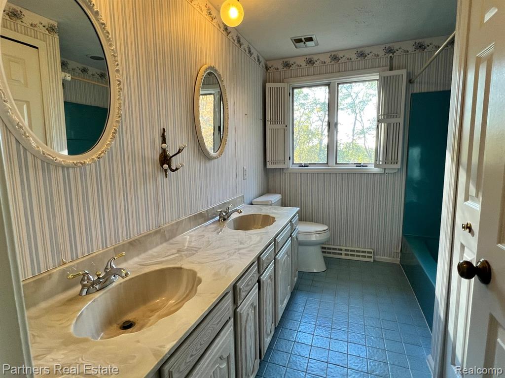 5618 Mountain Road, Brighton, MI 48116 — Photo 28