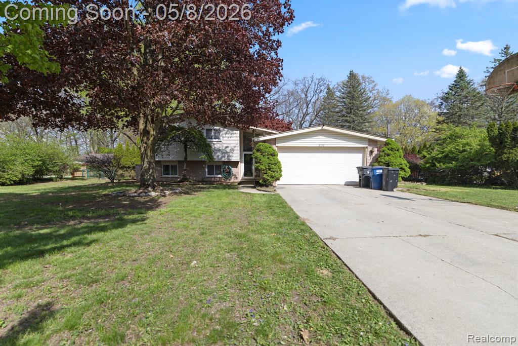 8130 Ravine Drive, Westland, MI — Photo 2