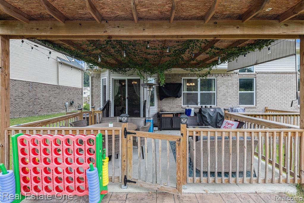 42802 N CUMBERLAND Drive, Van Buren, MI 48111 — Photo 32