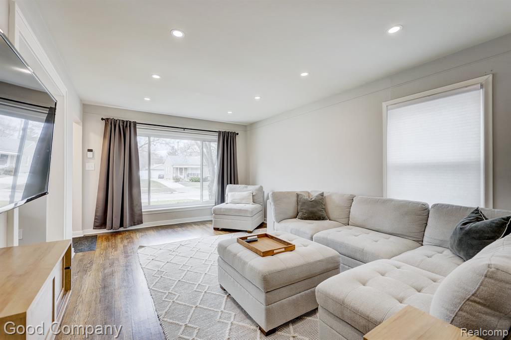 602 N Vermont Avenue, Royal Oak, MI 48067 — Photo 6