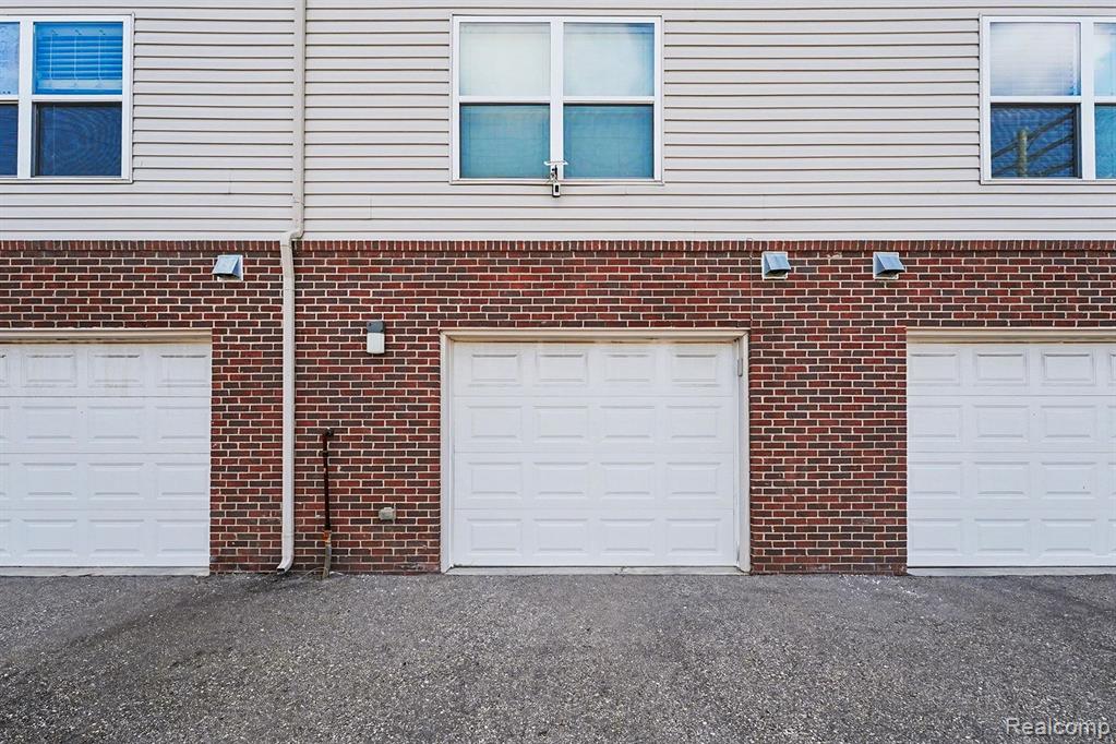 273 E PALMER Street, 3, Detroit, MI 48202 — Photo 36