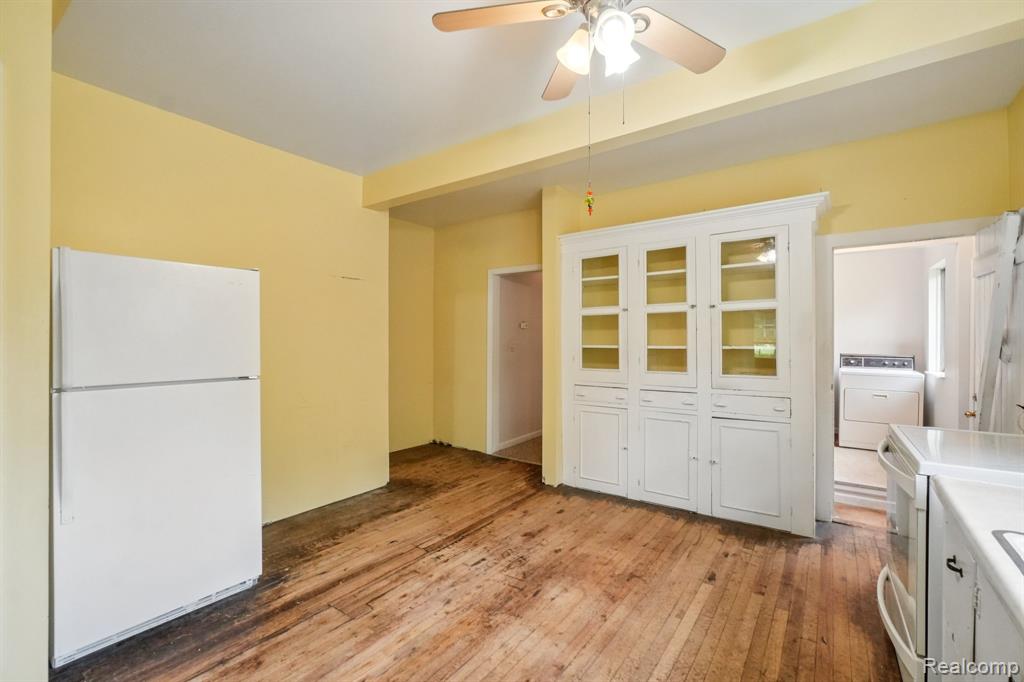 9551 Ellis Road, Clarkston, MI 48348 — Photo 19
