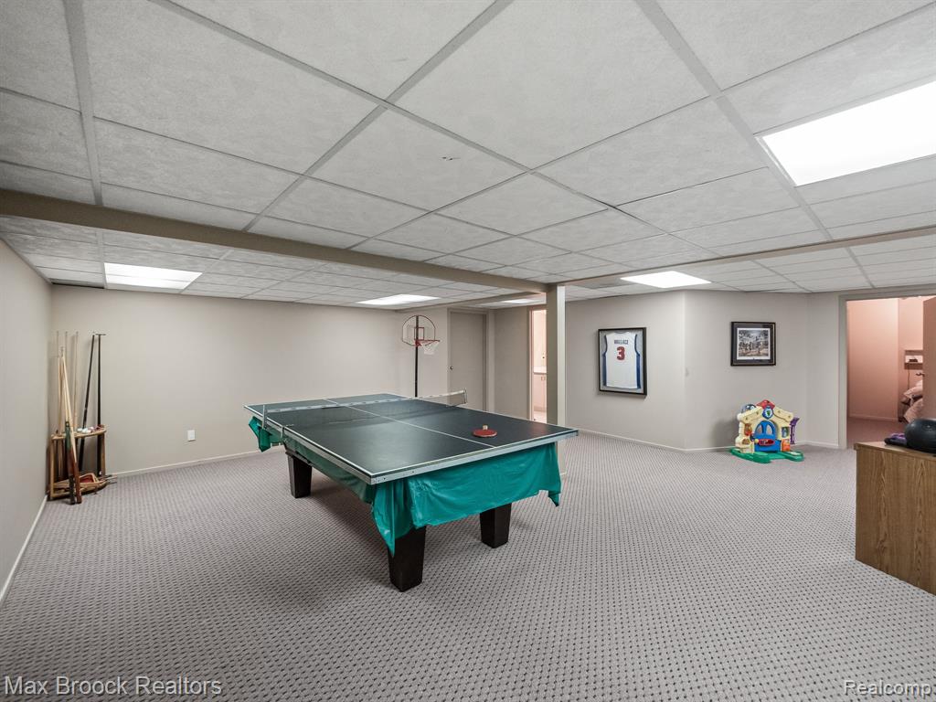 6224 Bromley Court, West Bloomfield, MI — Photo 40