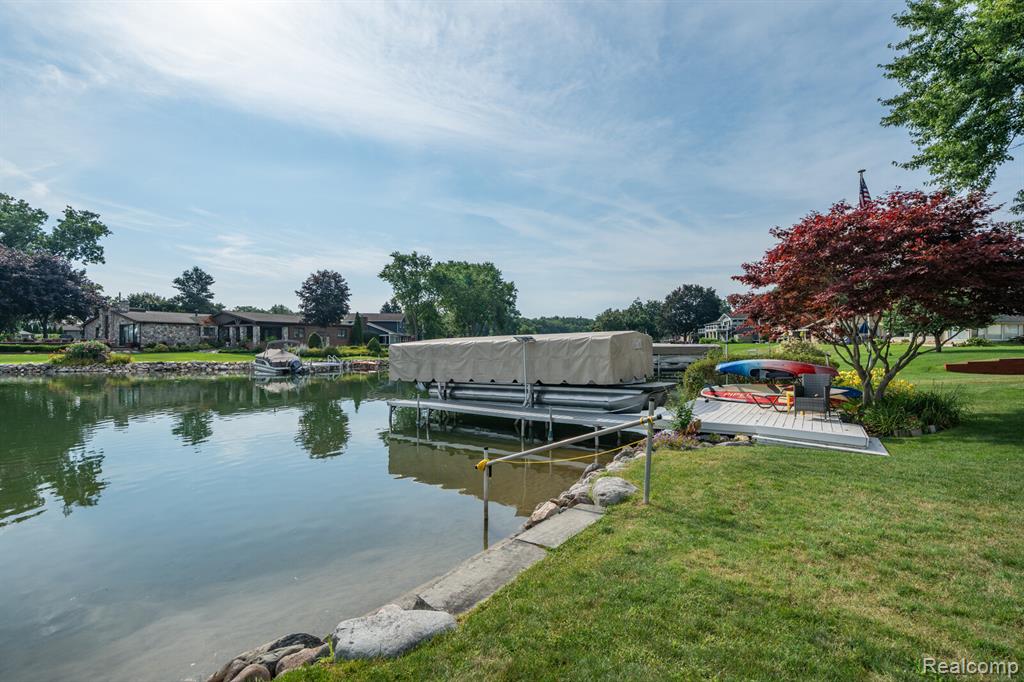 739 Rachelle Street, White Lake, MI — Photo 34