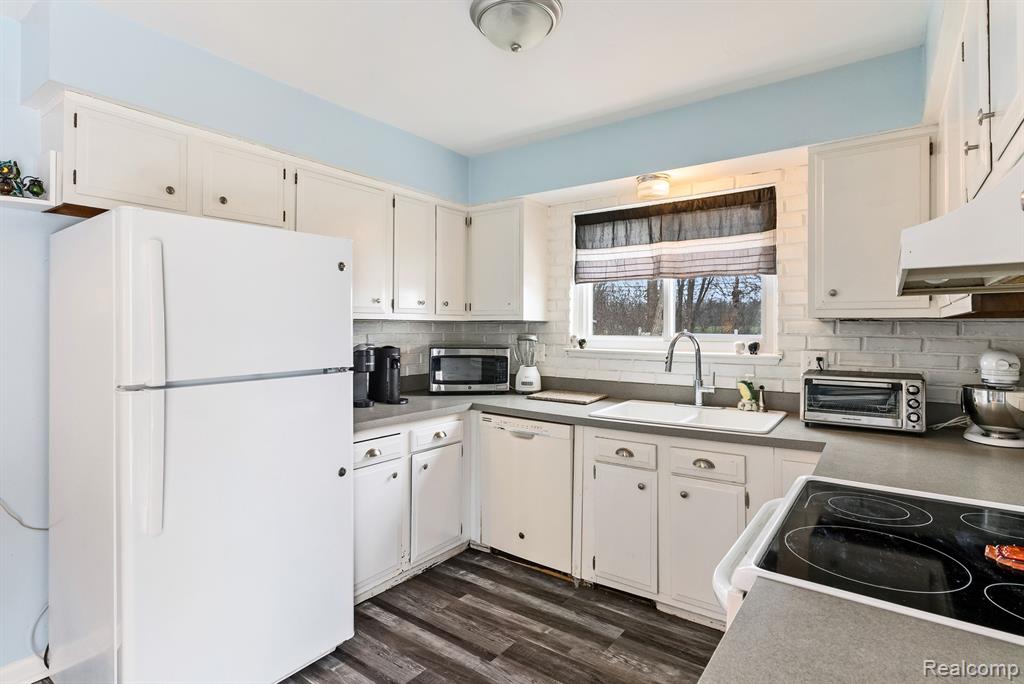 9101 ARLINGTON Drive, Ypsilanti, MI 48198 — Photo 13