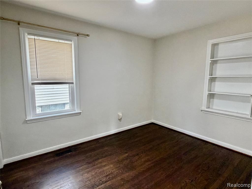22133 Rosedale Street, Saint Clair Shores, MI 48080 — Photo 13