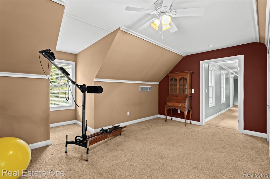 477 E Commerce Street, Milford, MI 48381 — Photo 32