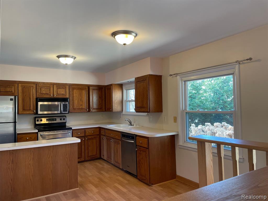 896 Carpenter Street, Northville, MI 48167 — Photo 4