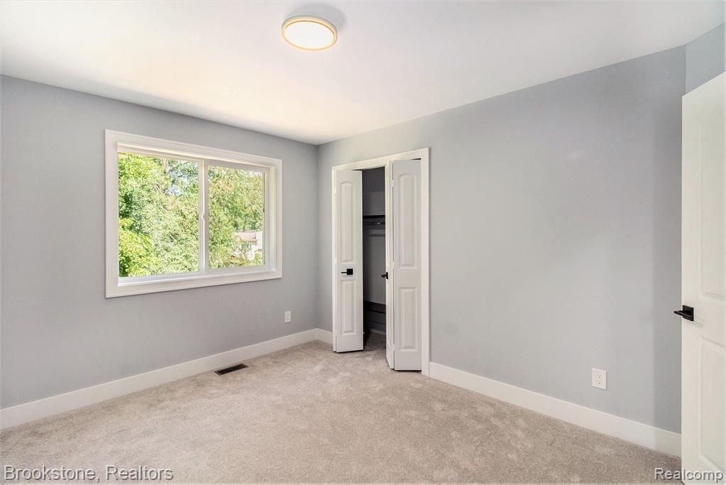 4319 Major Avenue, Waterford, MI 48329 — Photo 15