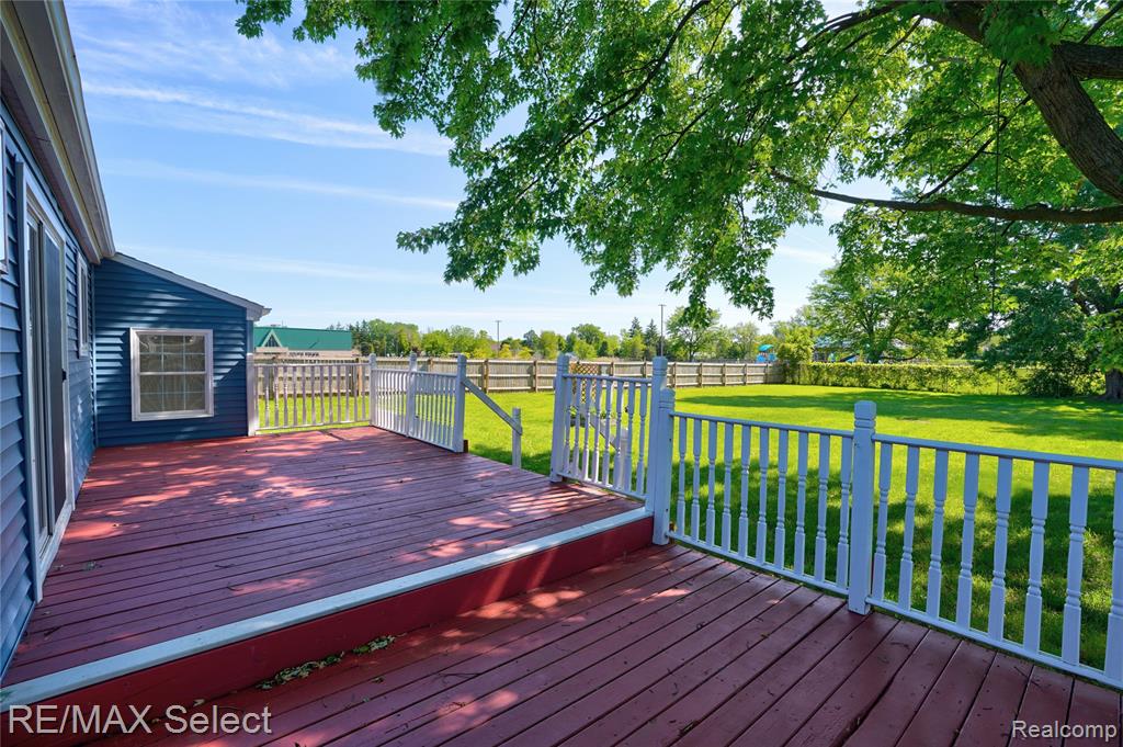 4075 Bristolwood Drive, Flint, MI 48507 — Photo 22