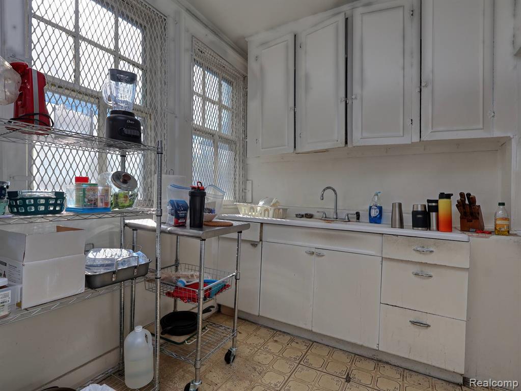 3976 French Road, Detroit, MI 48214 — Photo 6