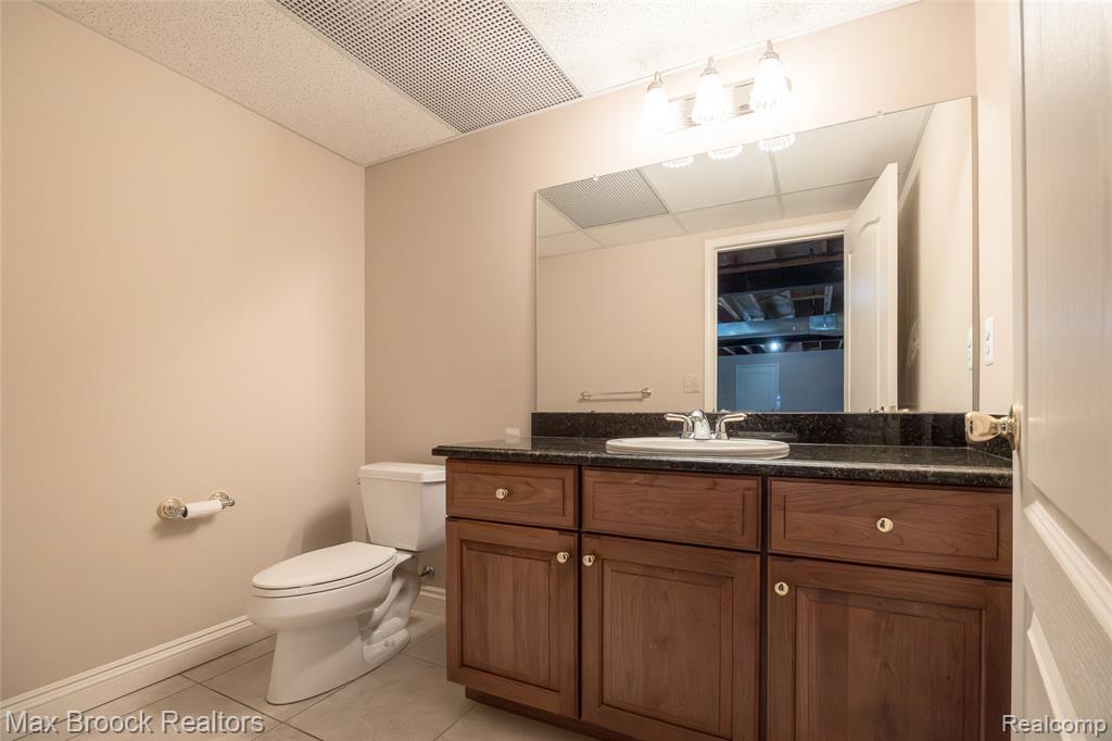 52221 Chickadee, Shelby Twp, MI 48315 — Photo 30