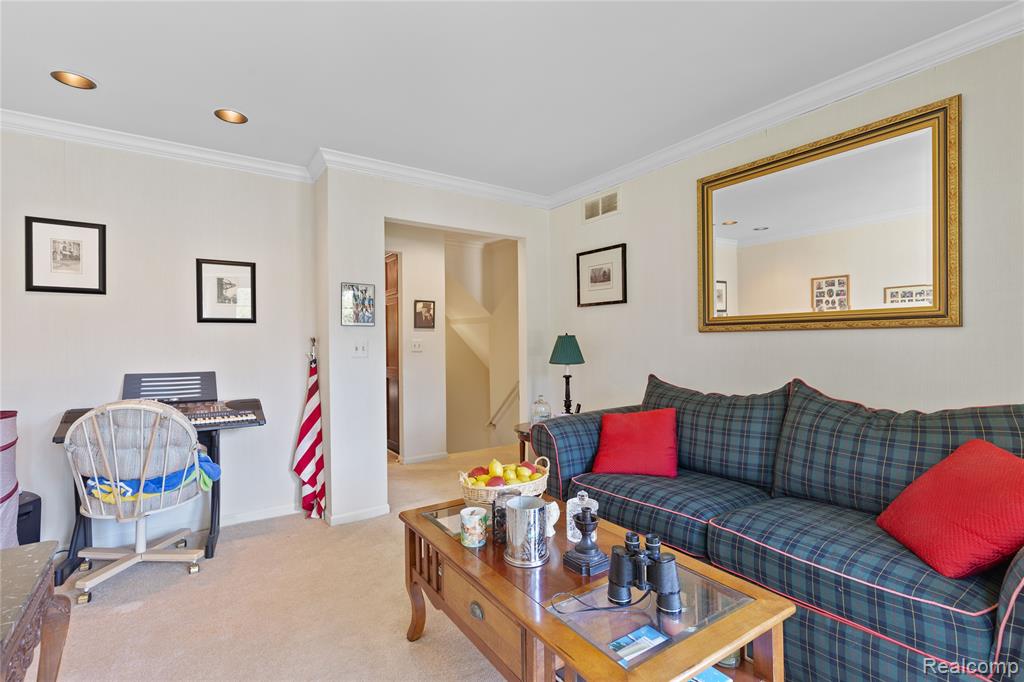 6579 Noble Road, West Bloomfield, MI — Photo 16