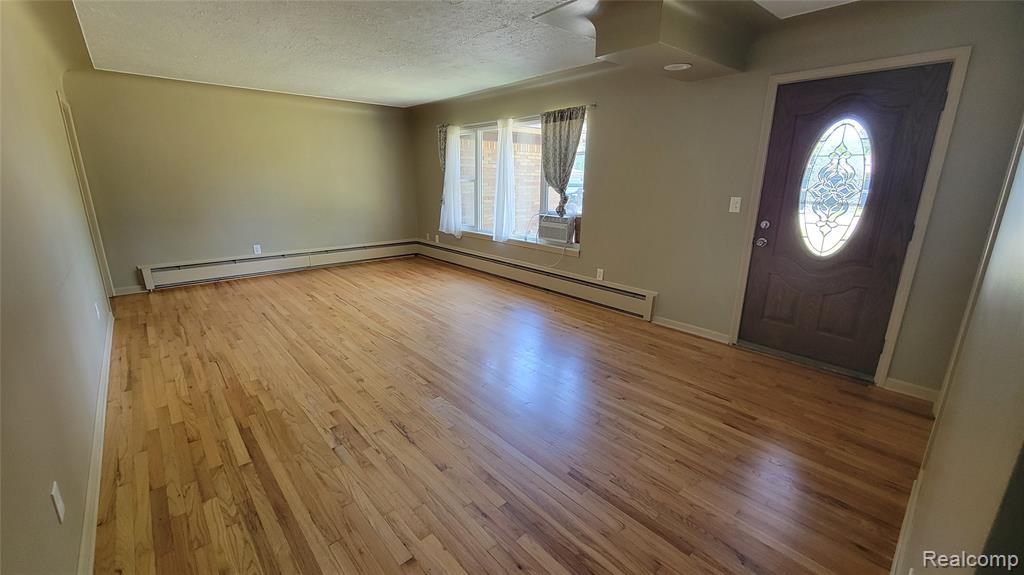 45502 Klingkammer Street, Utica, MI 48317 — Photo 7