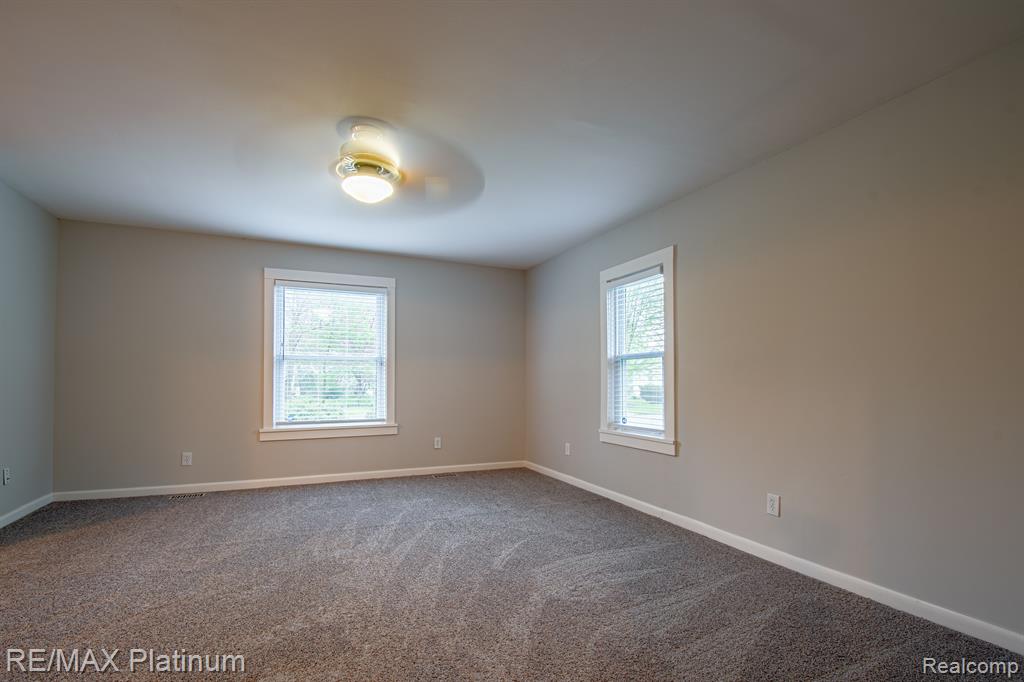 504 Front Street, Holly, MI 48442 — Photo 5