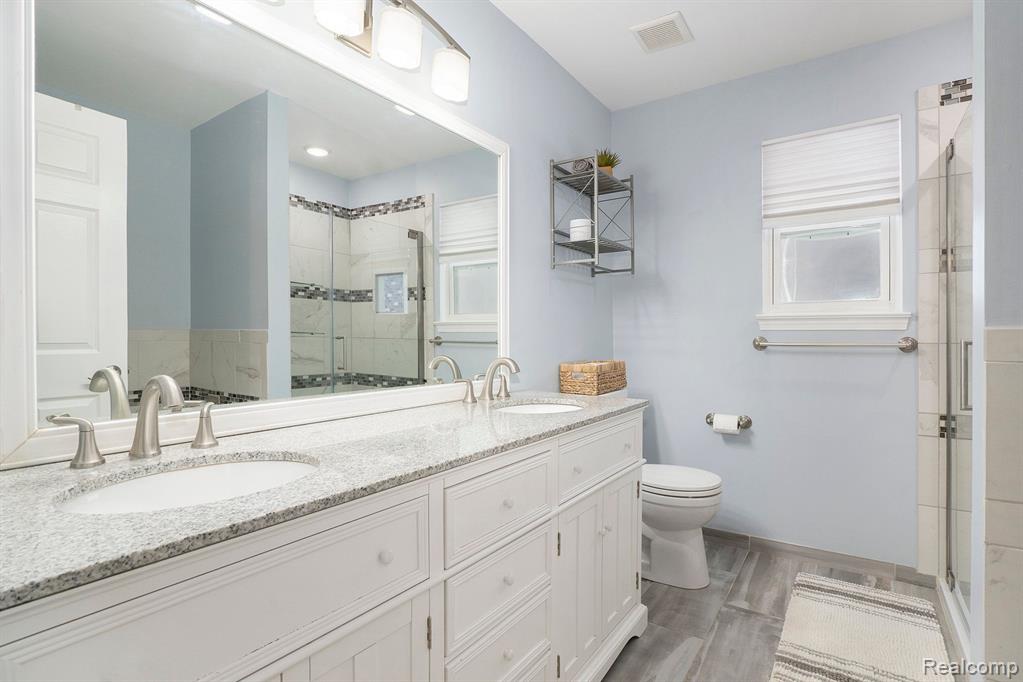 9447 APPLE Court, Fenton, MI 48430 — Photo 13