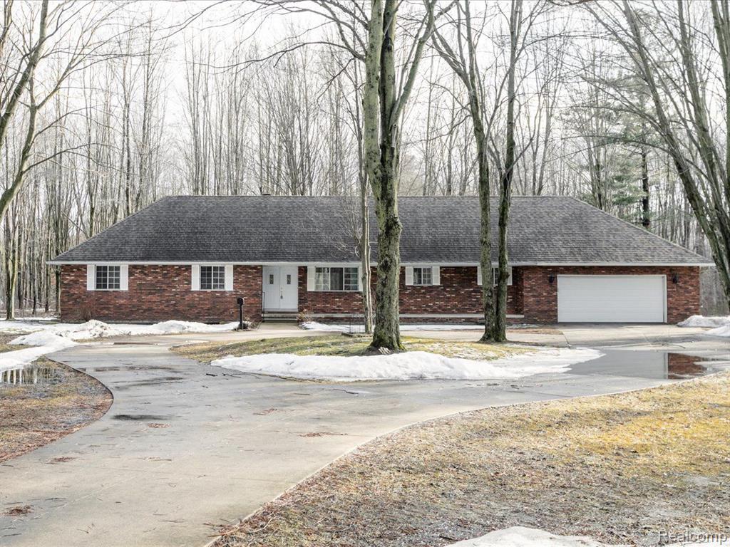 4445 W WATER Street, Port Huron, MI 48060 — Photo 2