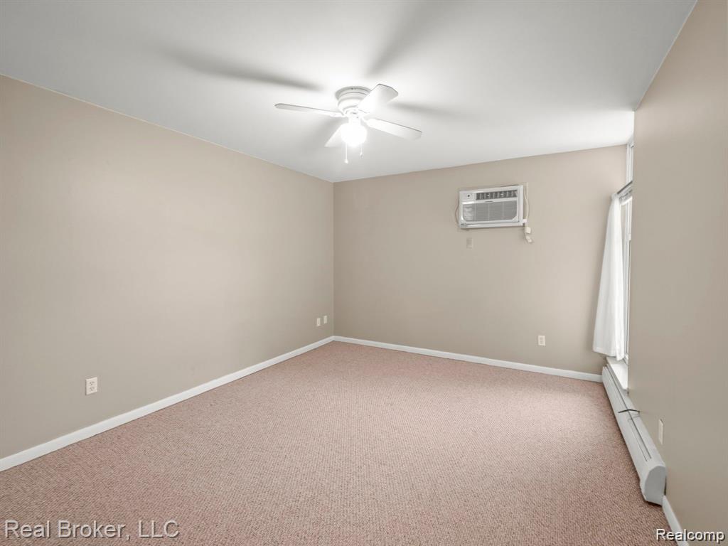 4905 Crooks Road, Royal Oak, MI 48073 — Photo 13