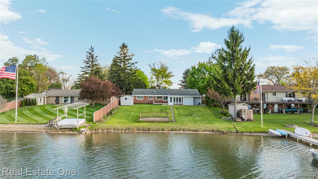 4416 S Shore Street, Waterford, MI 48328 — Photo 2