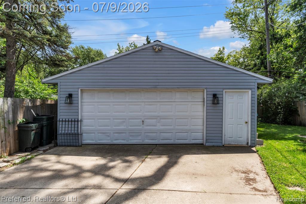 845 W Marshall Street, Ferndale, MI 48220 — Photo 45